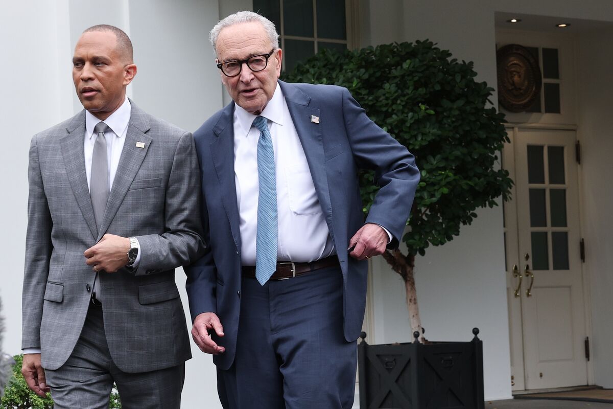 This Shutdown May Help Democrats, But Not Democracy