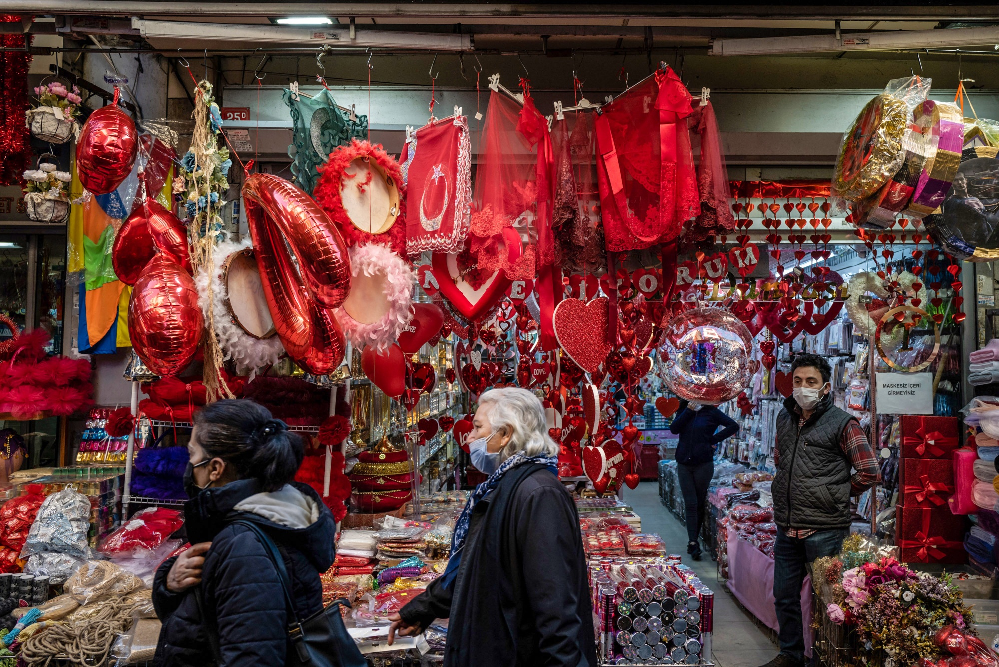 Turkish Inflation Rose for a Seventh Month Amid Lira Slide - Bloomberg