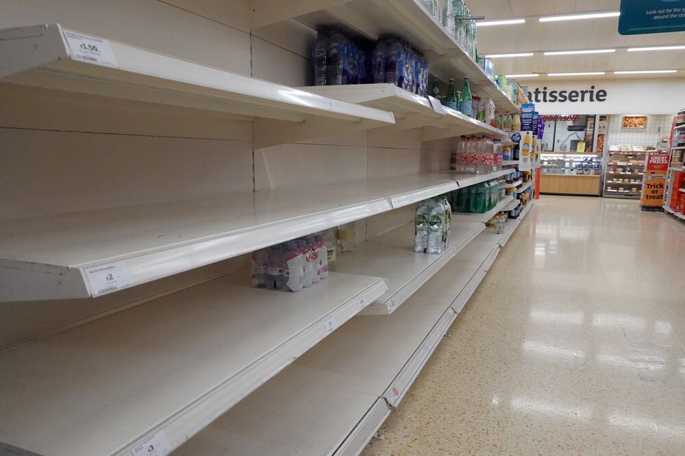 Fact Check-Images do not show empty shelves in U.S. supermarkets in October 2021