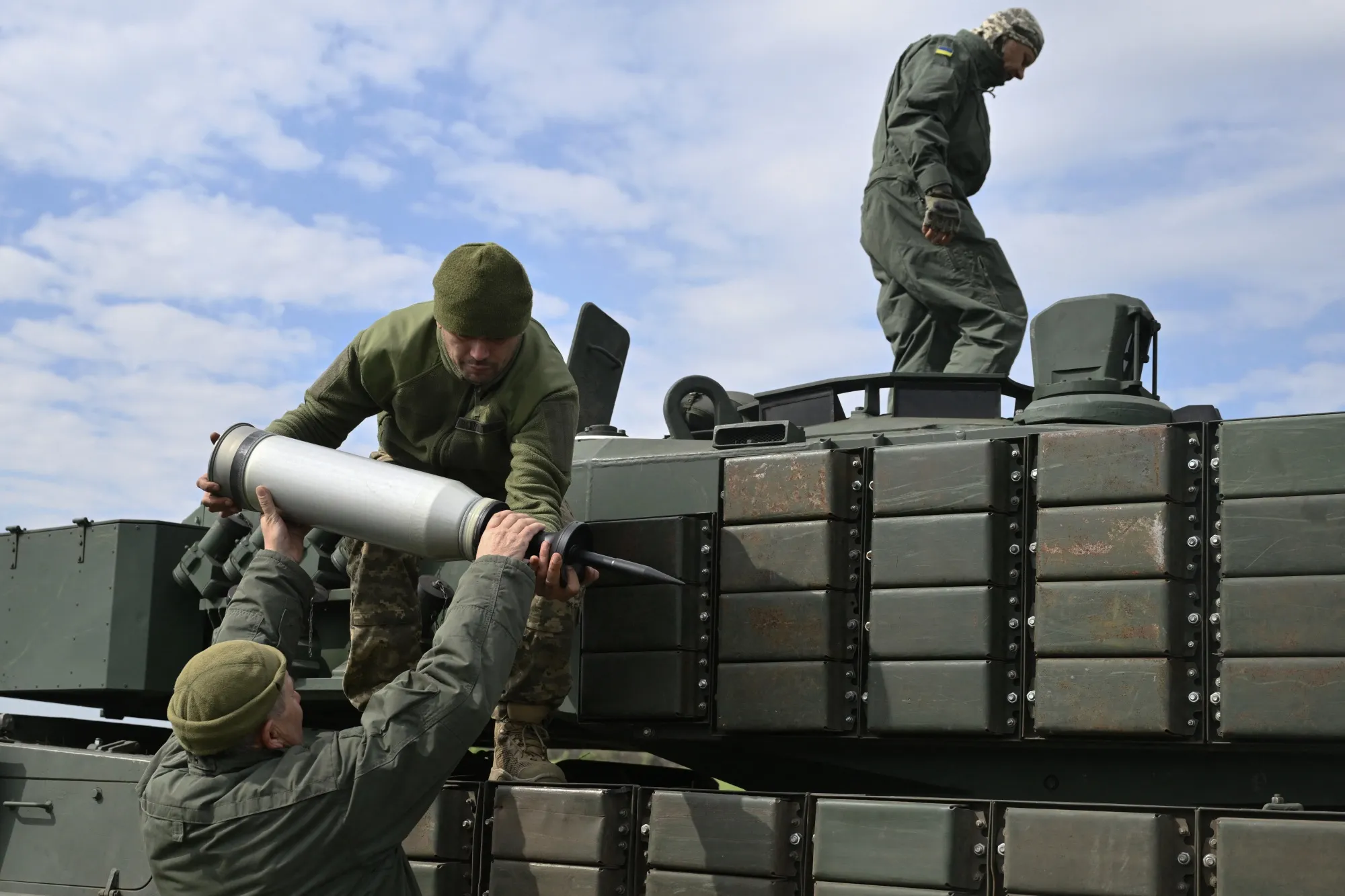 Italy Readies 12th Ukraine Aid Package Focused on Munitions, Missiles -  Bloomberg