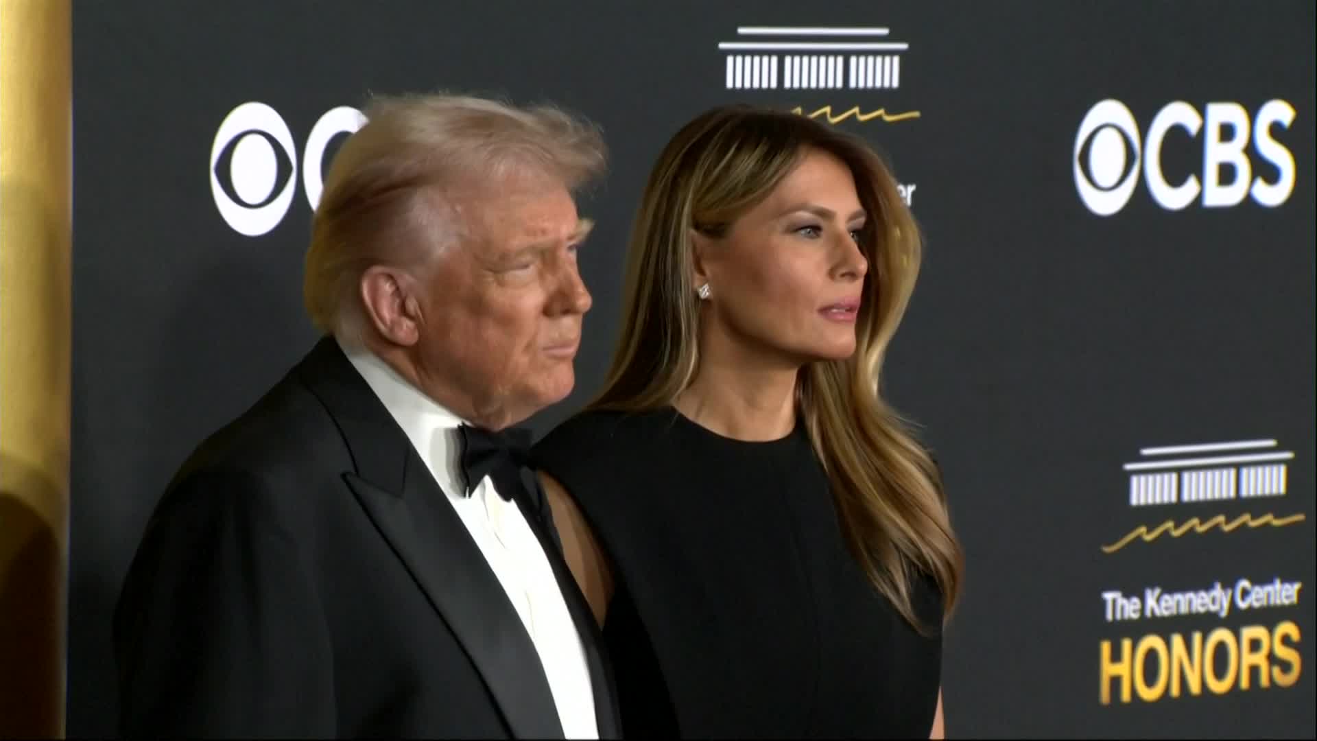 Trump Voices Disappointment in Zelenskiy as Talks Drag