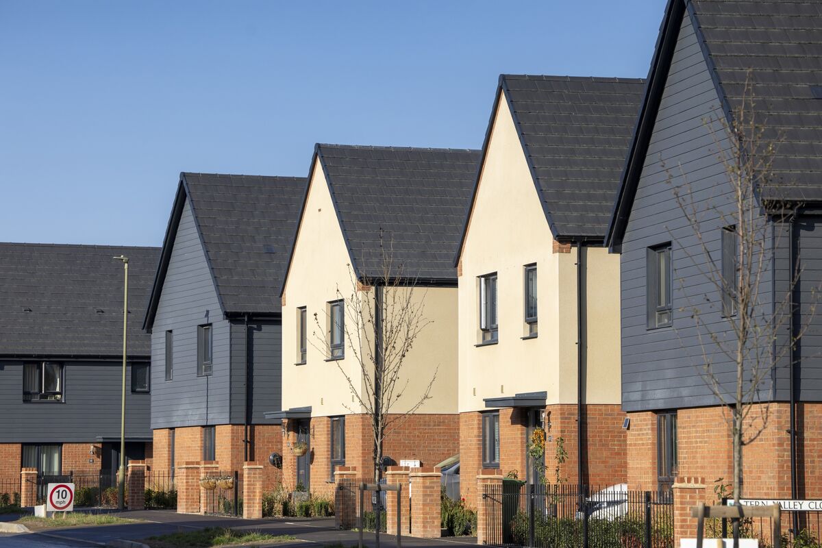 UK House Prices Decline for a Third Month, Official Data Show