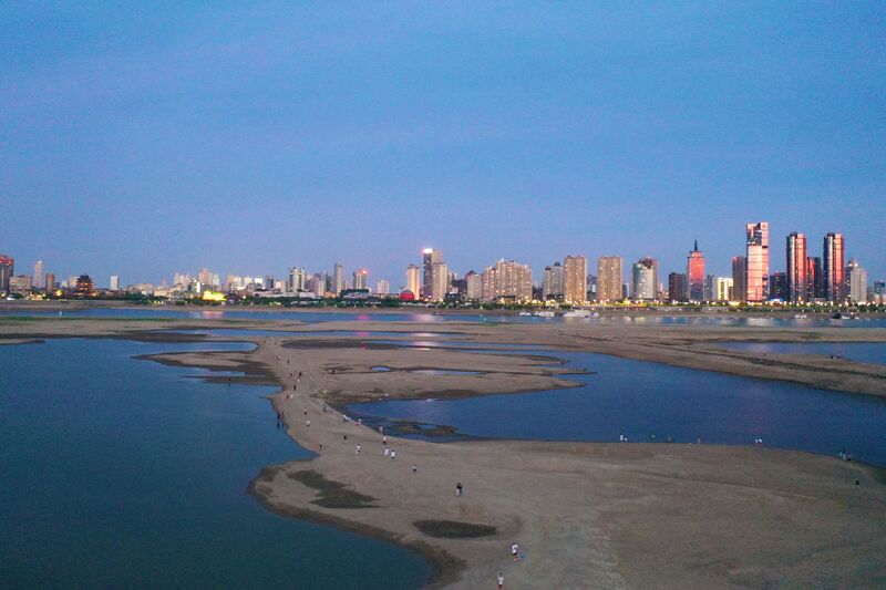 Water Level Of Ganjiang River Drops In Nanchang