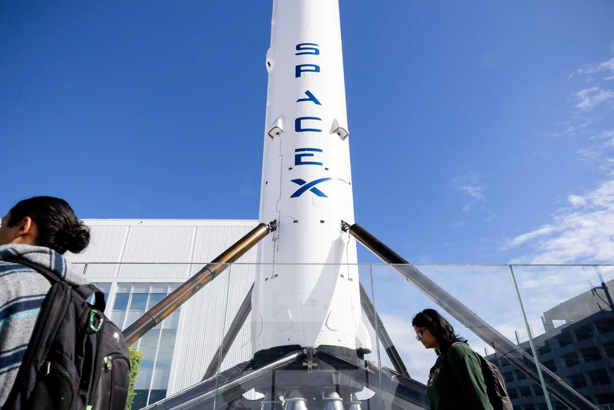 スペースXはマスク氏「テラファブ」構想の初期段階投資額を550億ドルと試算