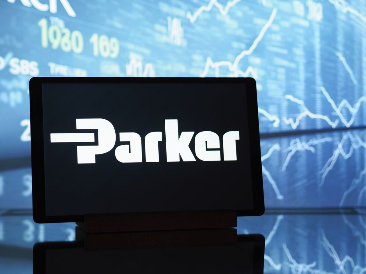 Parker-Hannifin Is in Talks to Acquire Filtration Group
