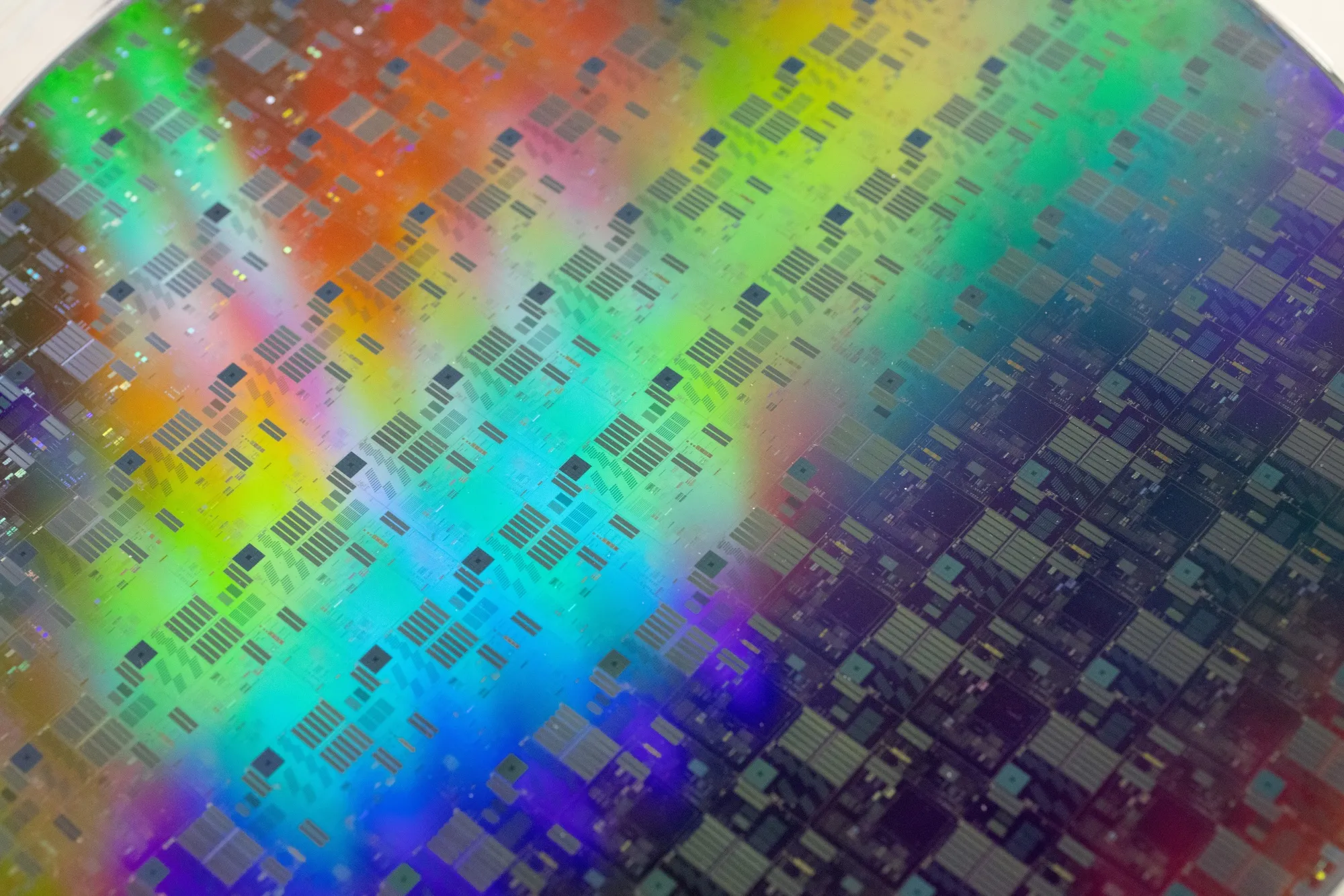 Semiconductor Production at Globalfoundries Europe Plant
