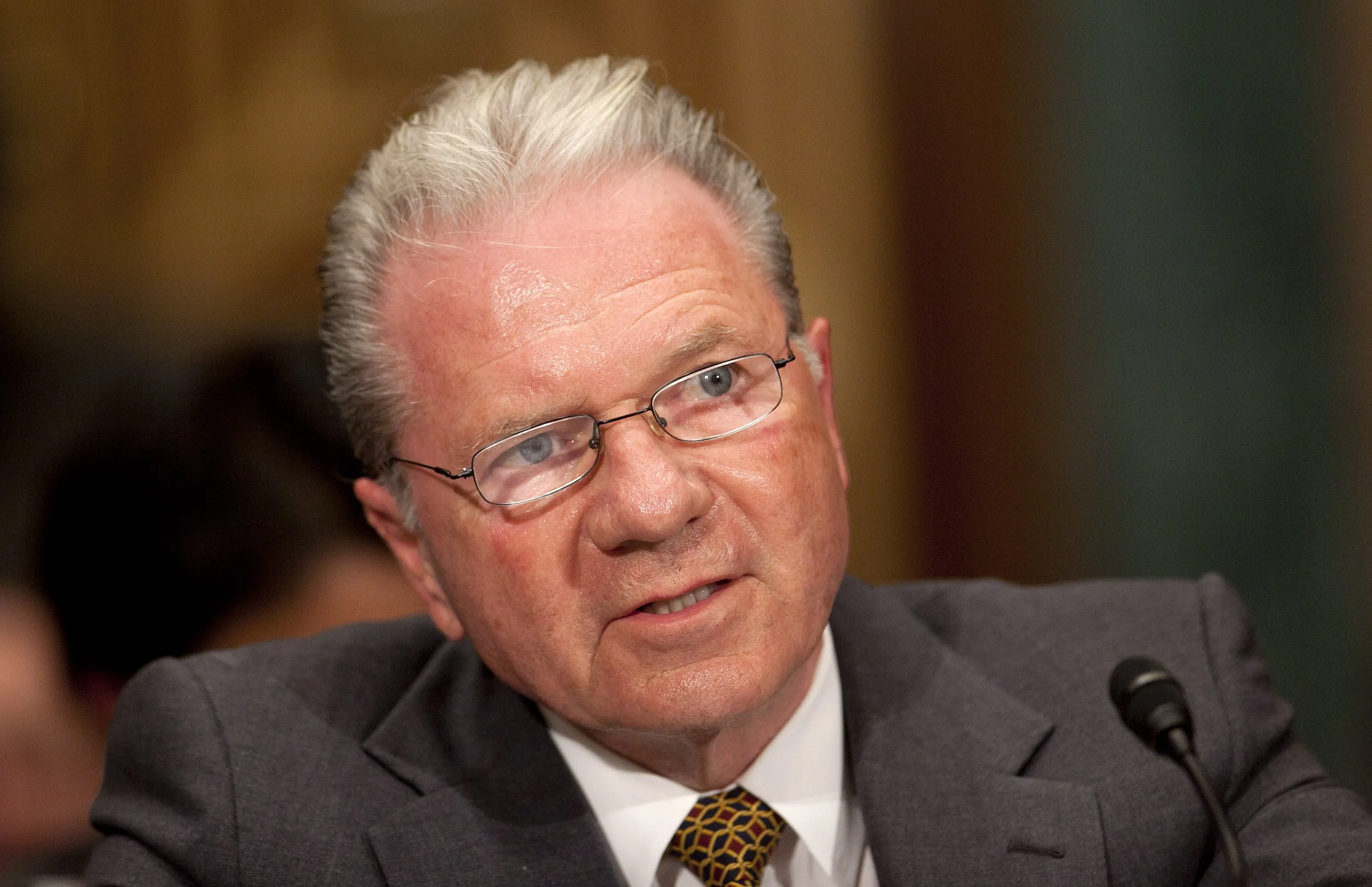 Thomas Peterffy Pauses DeSantis Support Over Social Stances, FT Says -  Bloomberg