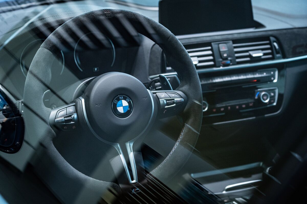 bloomberg.com - Christoph Rauwald - BMW Seen as Ideal Match for Apple as Car Manufacturing Partner