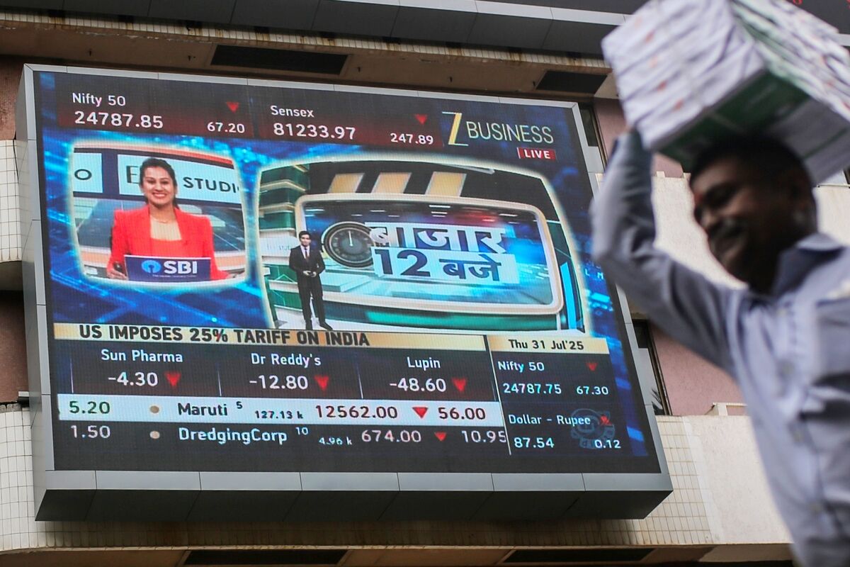 bloomberg.com - Savio Shetty - India Fund Houses Rush to List as Retail Money Pours In