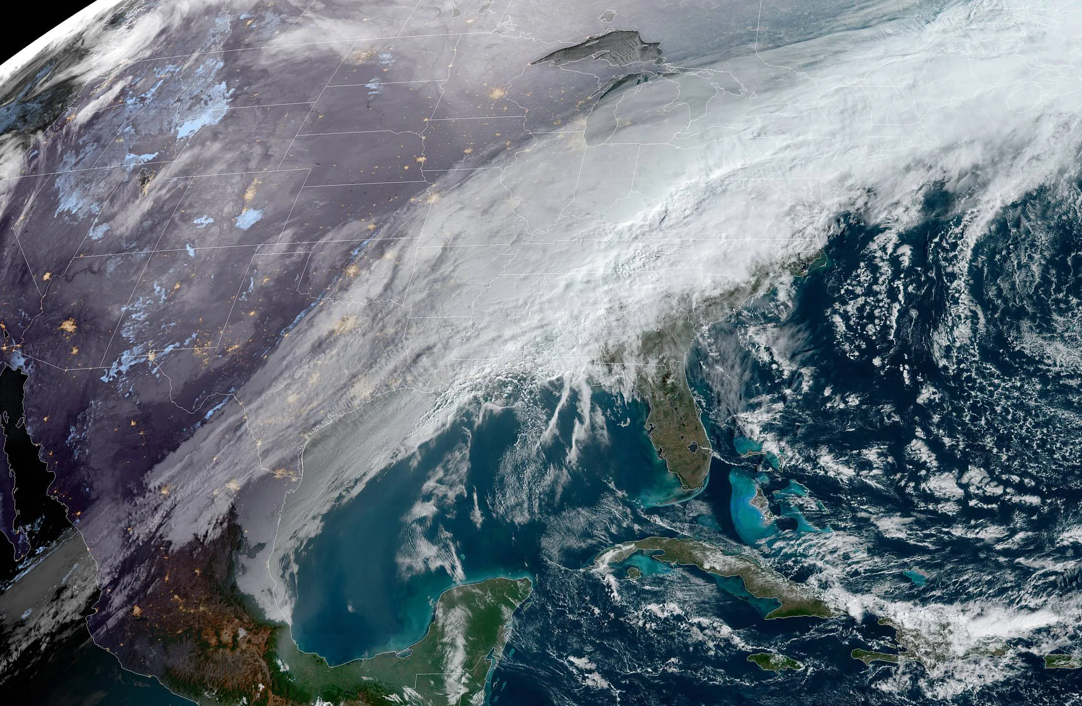 The storm&nbsp;contributed to 2,371 flight cancellations on Wednesday.