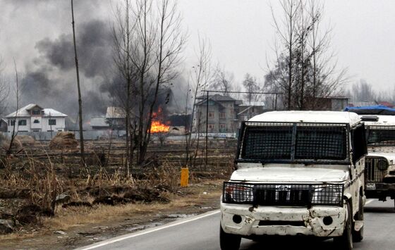 Six More Killed in Kashmir as India-Pakistan Tensions Rise