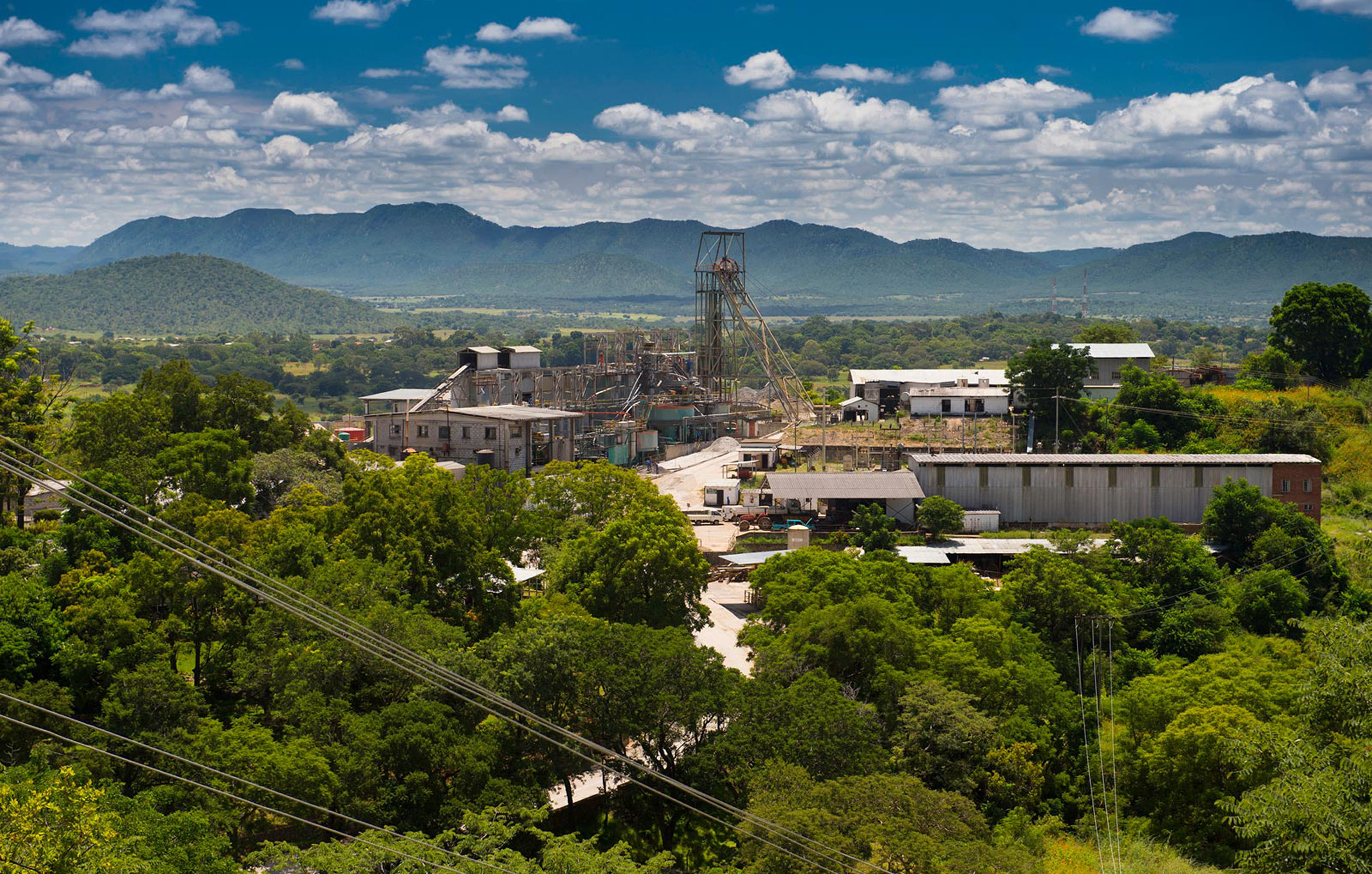 Metallon Halts Output at Three Zimbabwe Gold Mines Over Debts - Bloomberg