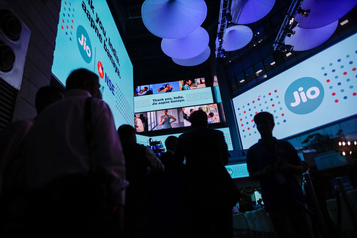 bloomberg.com - Sanjai P R - Ambani's Jio Posts 14% Profit Jump Days After Blockbuster IPO
