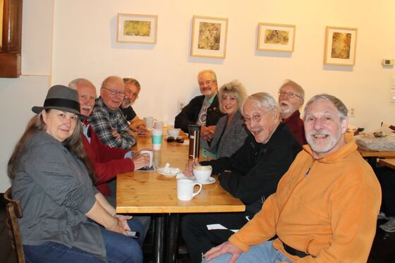 Retirees Kept Apart by Covid Defy an Isolated and Lonely Future