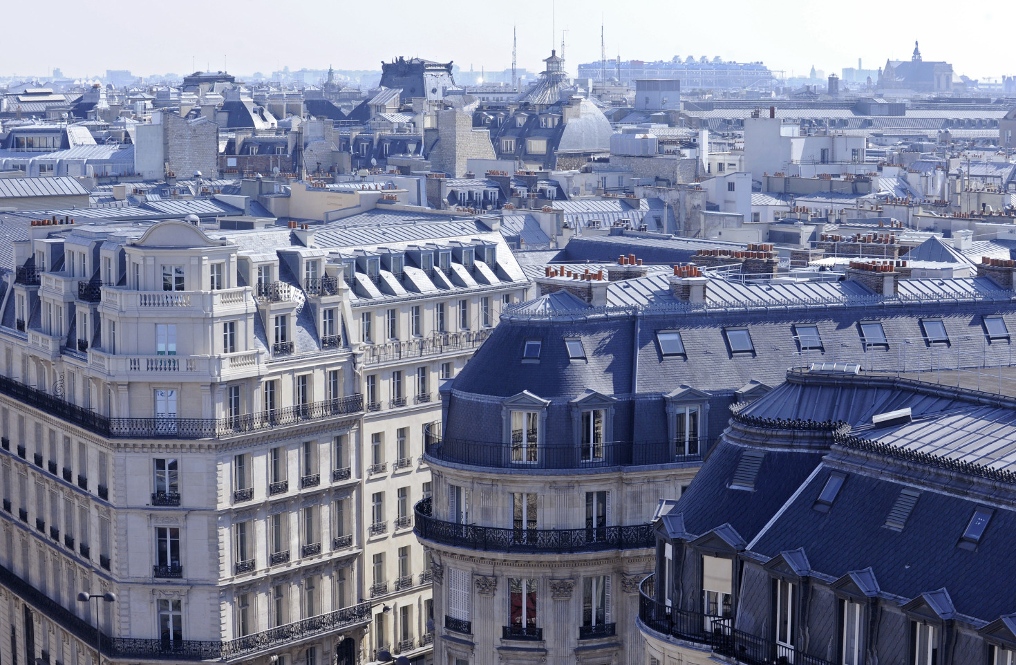 Transforming a Paris Landmark Into Public Housing - Bloomberg