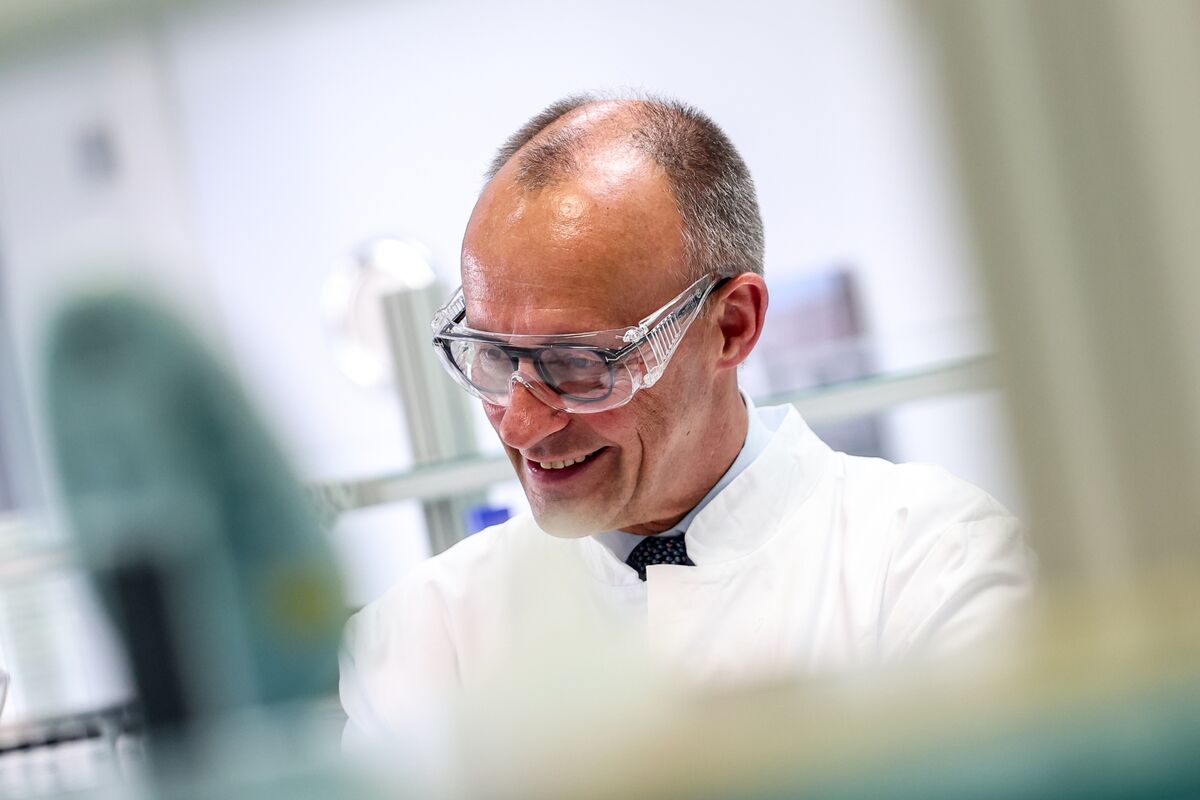 bloomberg.com - Sonja Wind - Germany Modifies Healthcare Reforms to Ease Burden on Pharma