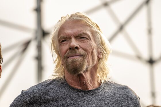 Billionaire Branson Says Virgin’s Airlines Need State Aid to Survive