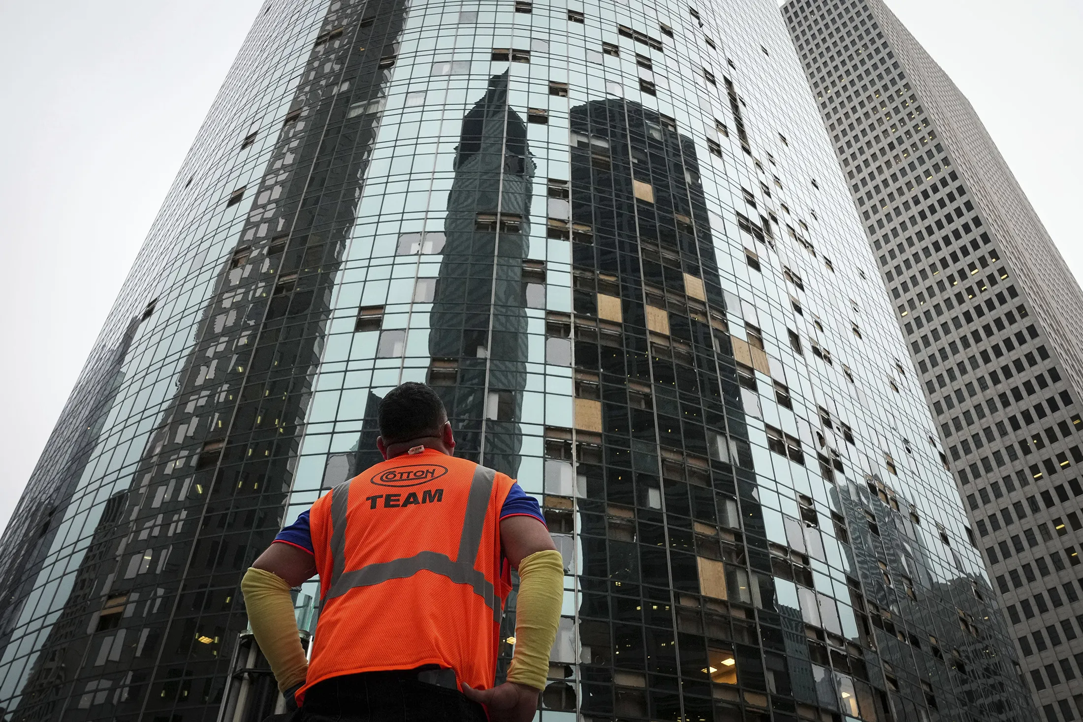 Houston Storm Hit Most-Stressed US Grid With Power Outages at 140,000 ...