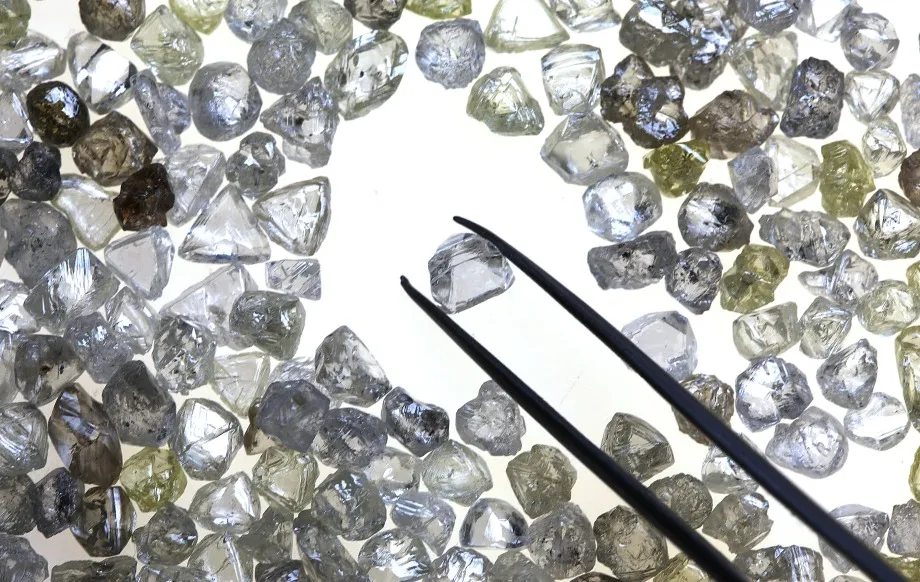 De Beers Rough Diamond Move