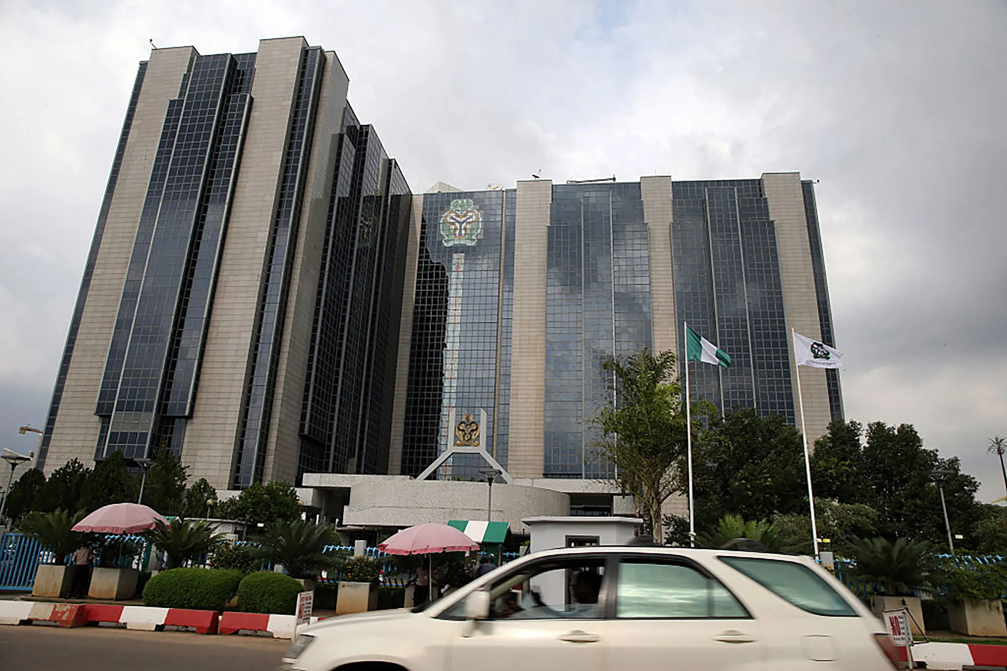 The headquarters of the Nigerian central bank stands in Abuja.