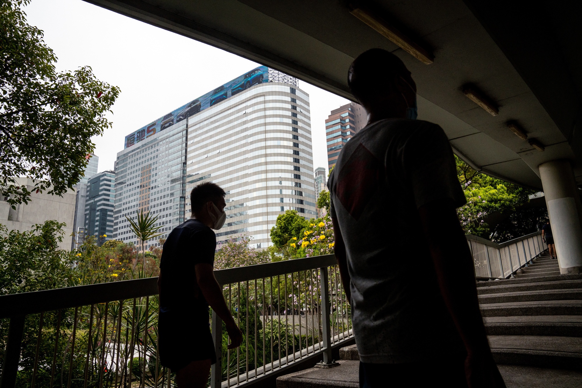 Evergrande’s Hong Kong Headquarters Taken Over by a Receiver - Bloomberg