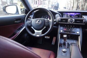 Lexus Is 200t F Sport Review Bloomberg