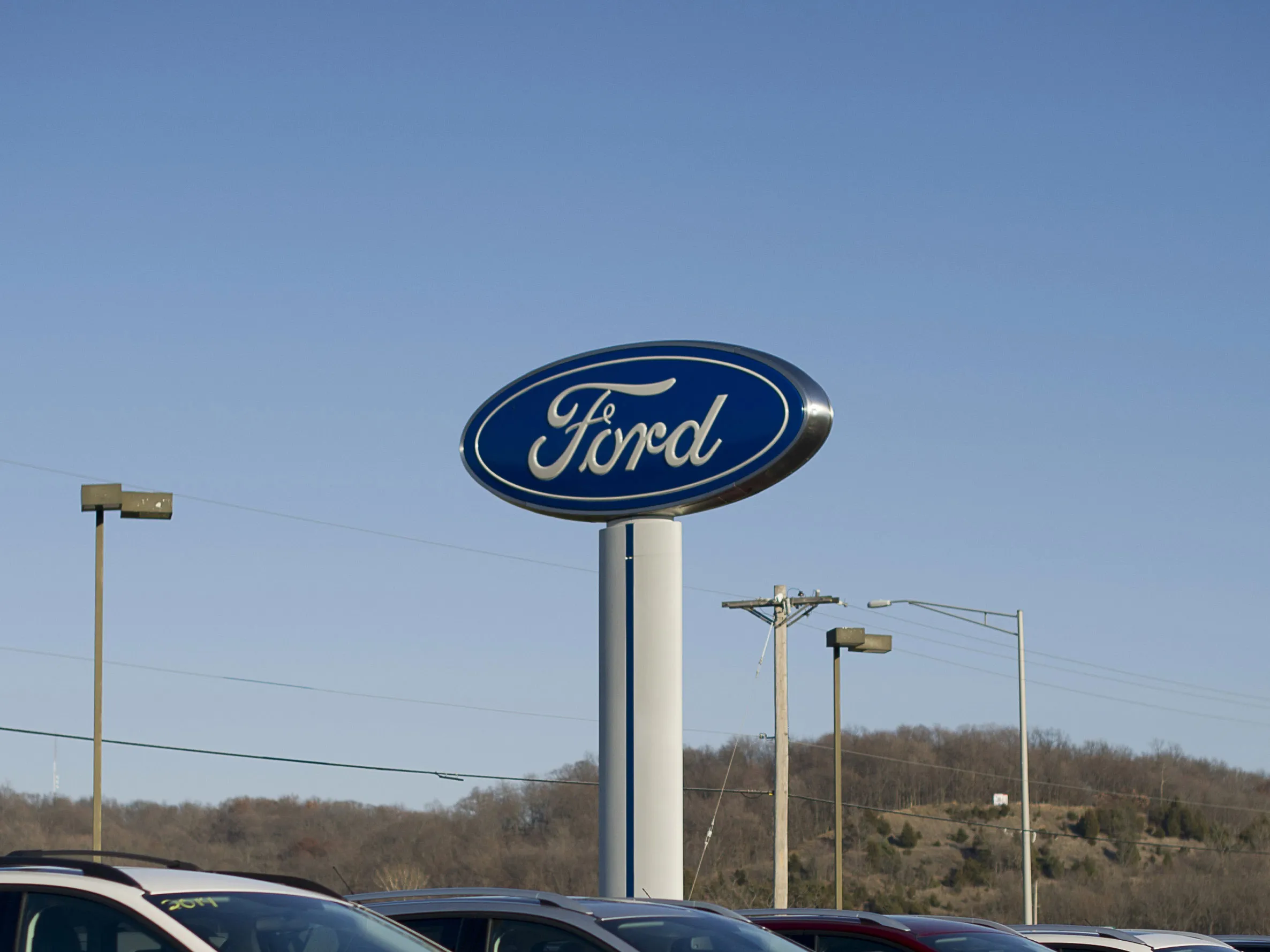 Most U.S. Autos on Lots Since 2005 Has Ford Lead Output Cut