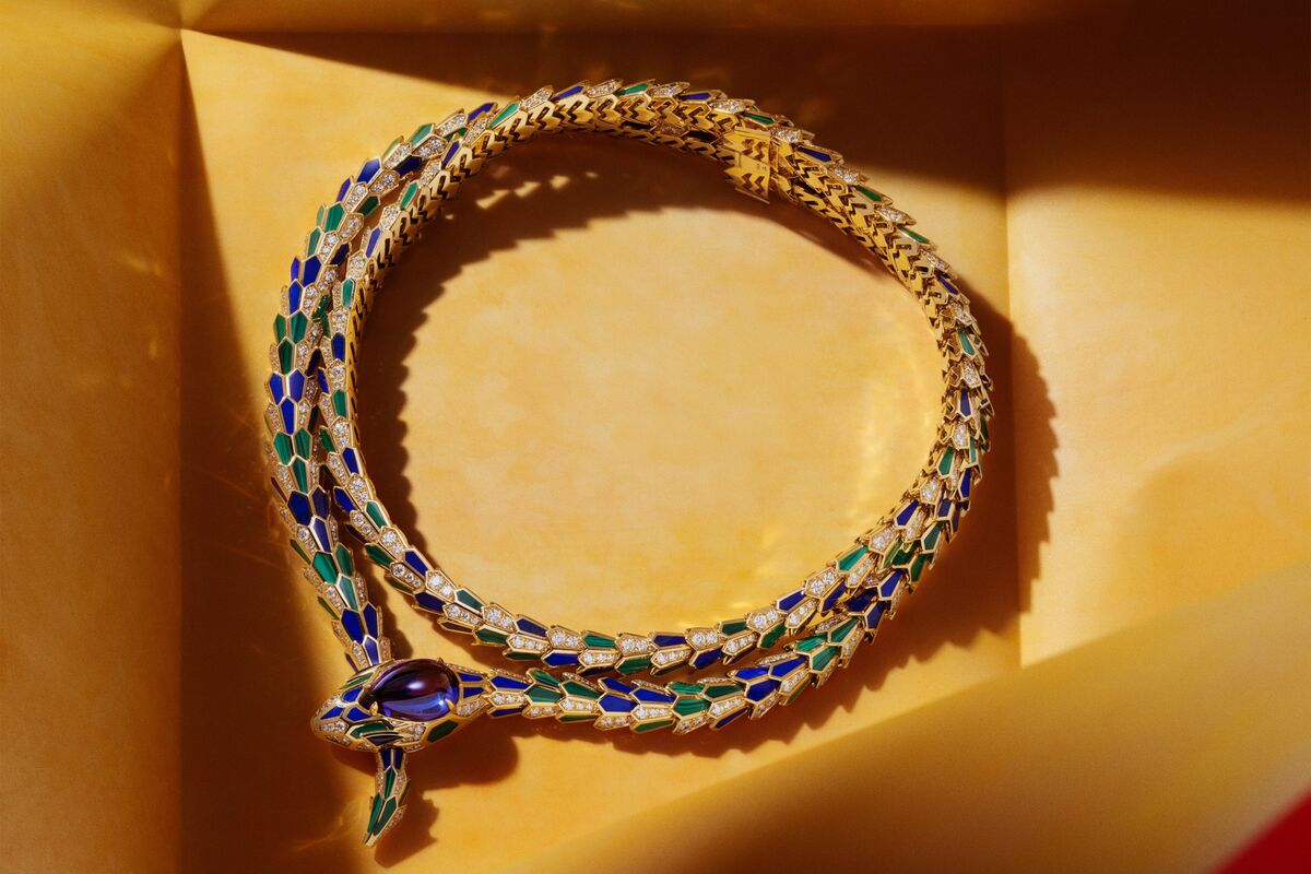 Bulgari Serpenti 75 anniversary Serpenti bracelet rose gold and diamonds, Bulgari