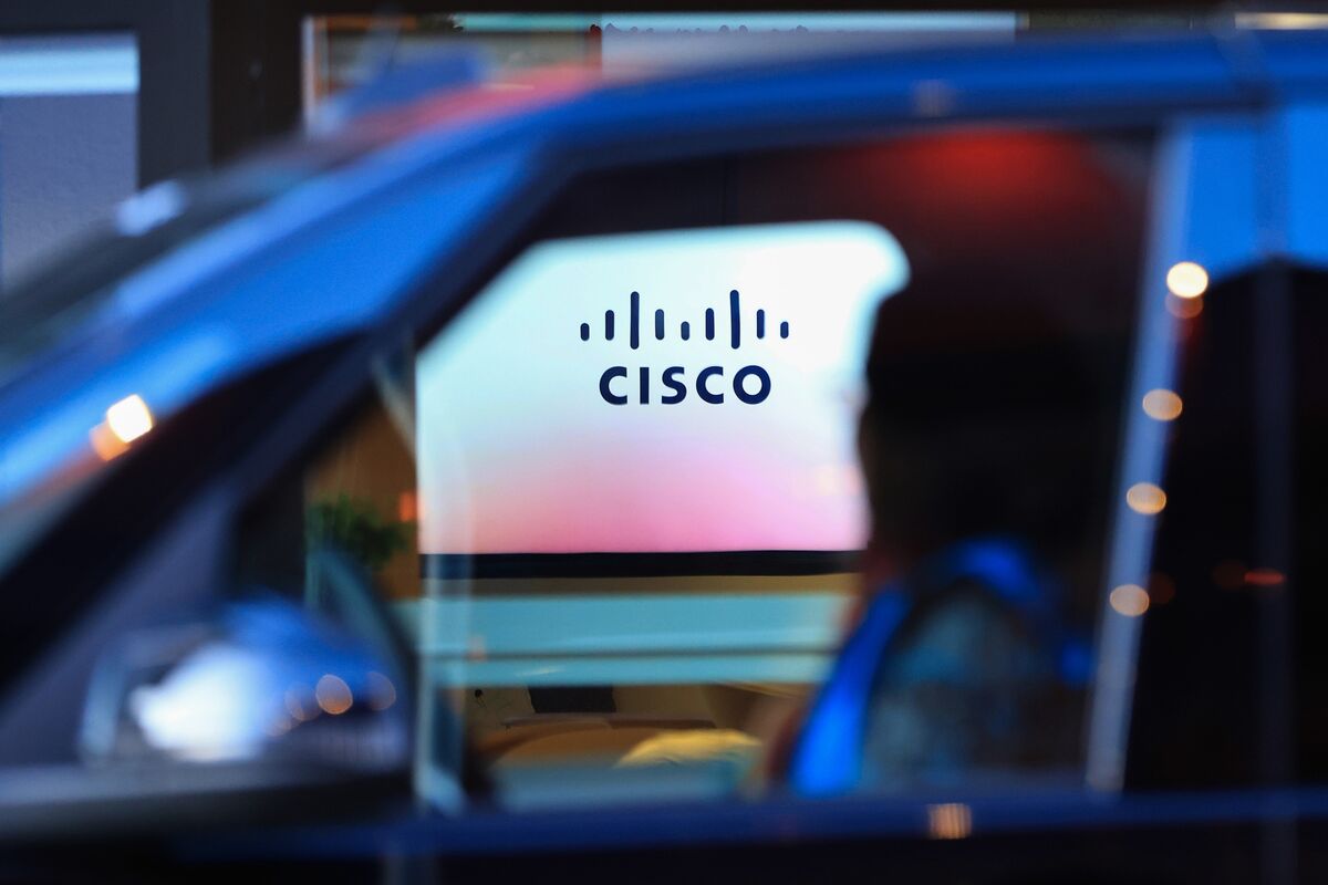 Cisco Shares Dip After Company Discusses Margin ‘Headwind’