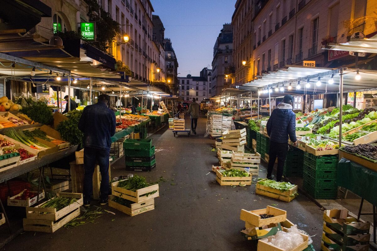 France Lowers 2026 GDP Growth Forecast to 0.5% From 0.7%