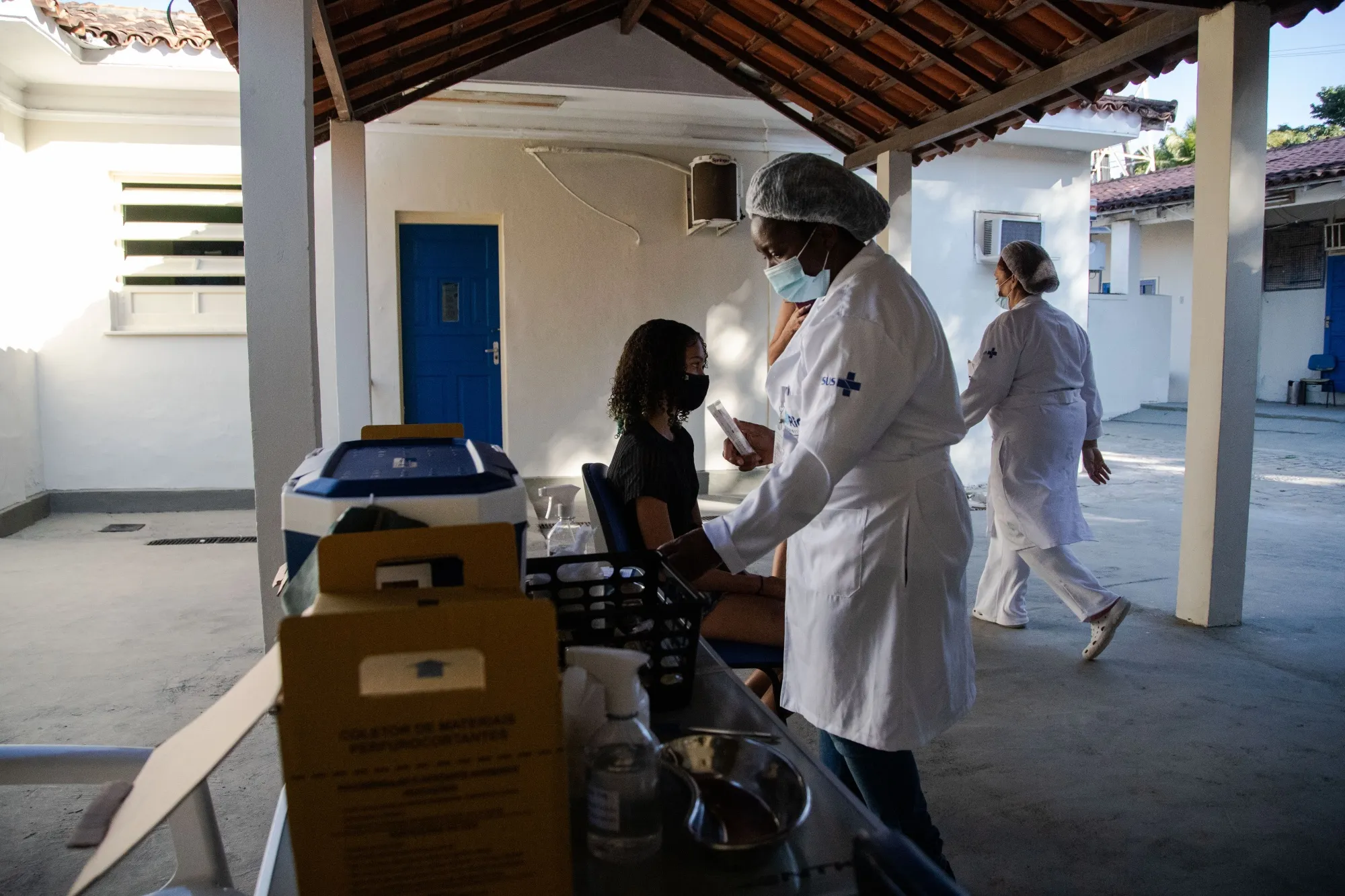 Fiocruz's Covid-19 Mass Vaccination Project Inoculates Teenagers On Paqueta Island 