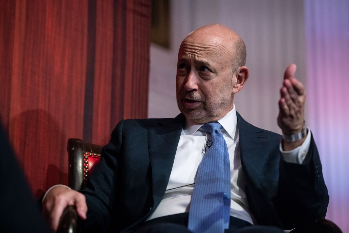 Goldman’s Blankfein Says Companies Should Prepare for Recession