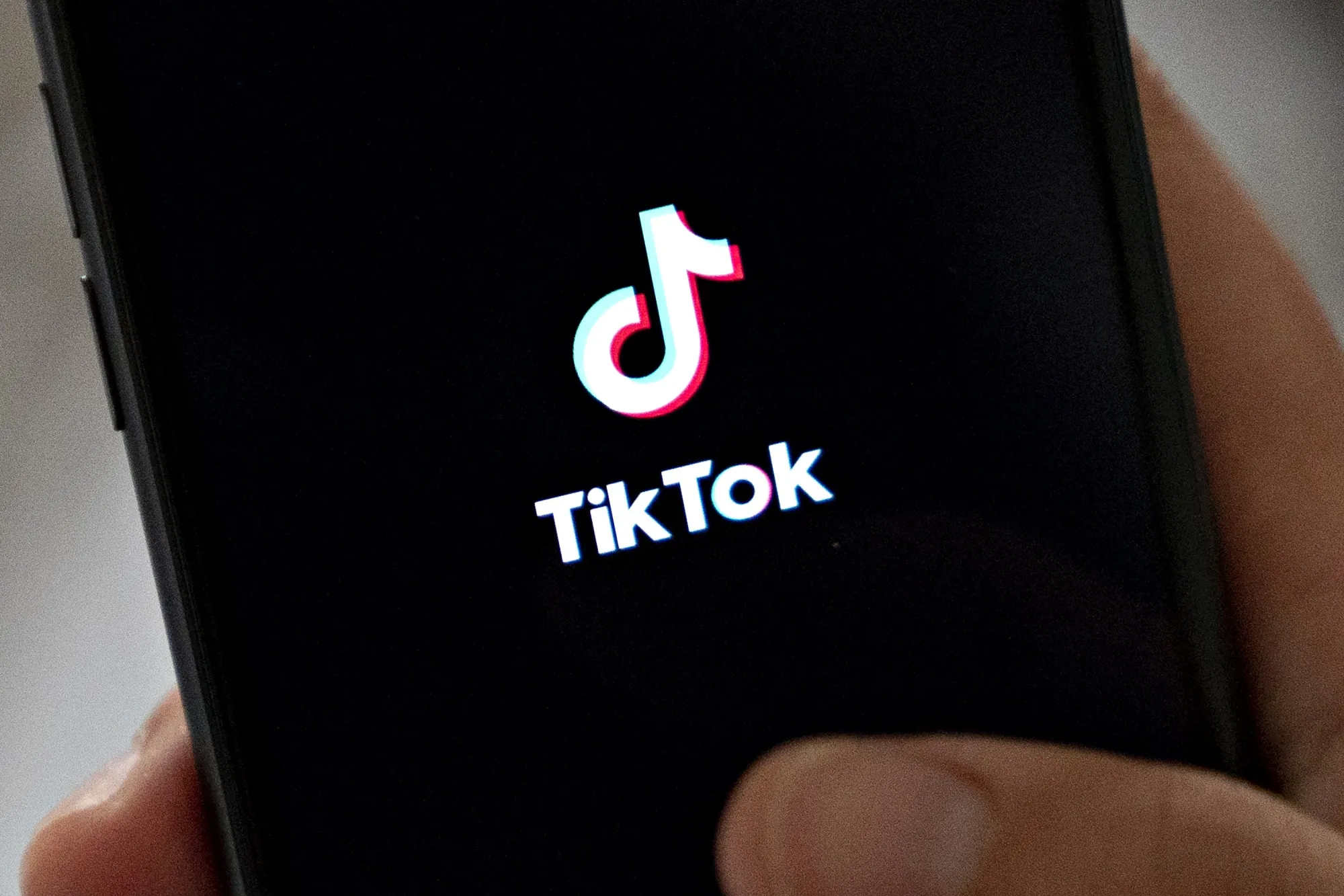 Microsoft Tries To Salvage Deal To Buy TikTok, Appease Trump 