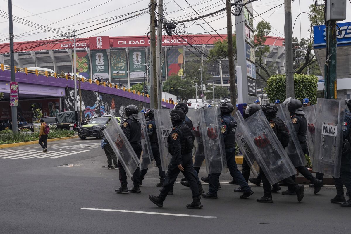 Mexico Readies for World Cup Opener as Protesters Threaten Snags