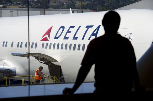 Delta Is No. 1 as Profitable Air Cargo Beats U.S. Peers