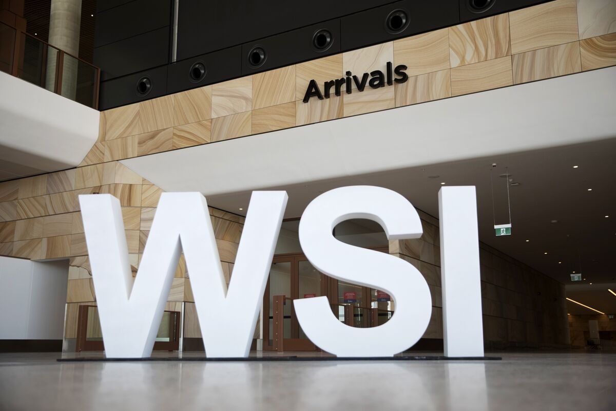 Sydney’s New Airport Opens With Barely Any Flights