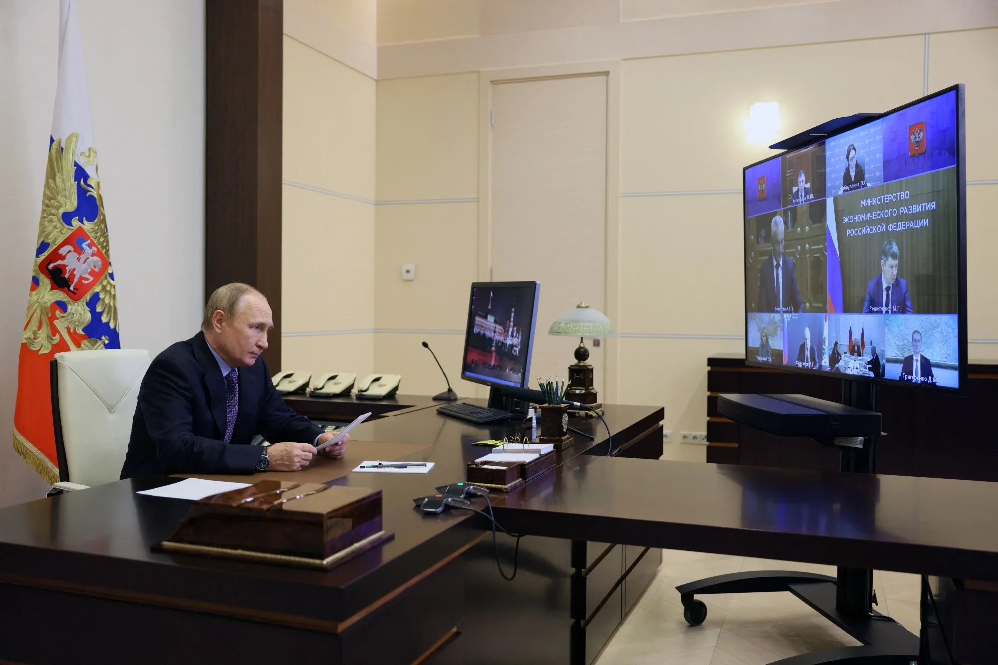Kreml erlaubt dosierte Wahrheit über Putins stockenden Krieg - Bloomberg