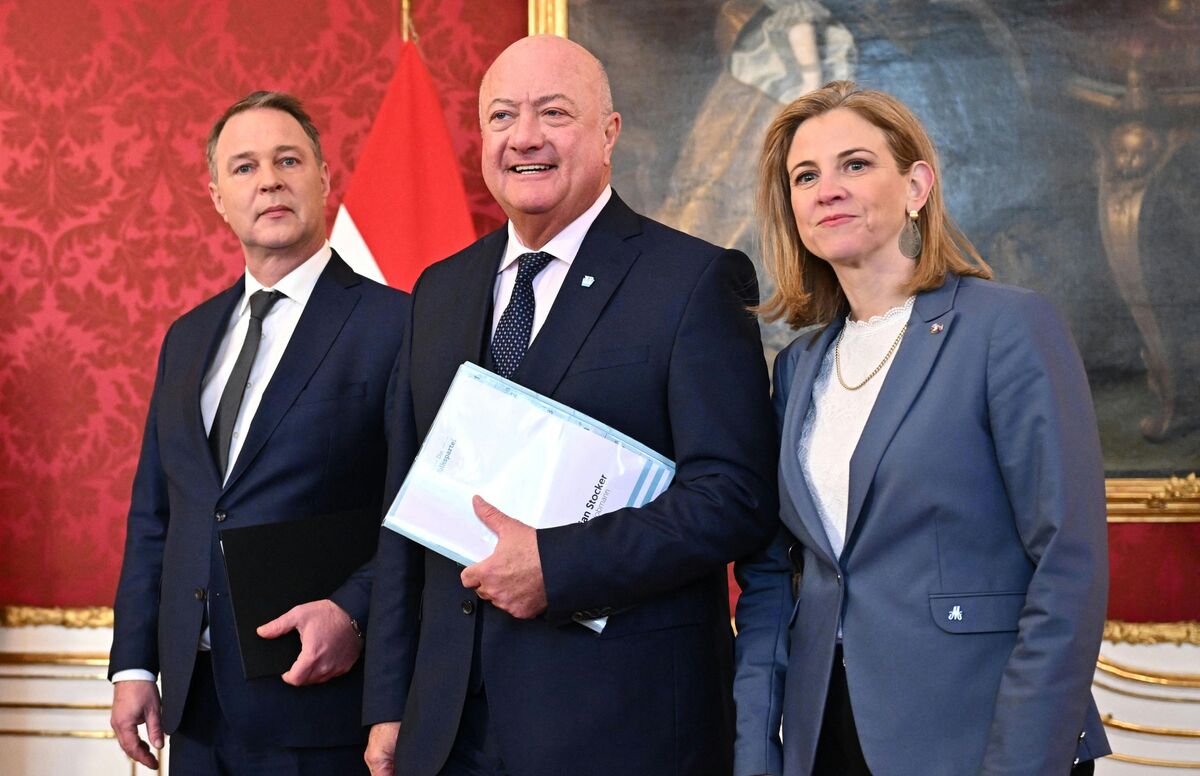 オーストリア、中道3党が連立合意－極右・自由党政権樹立は回避