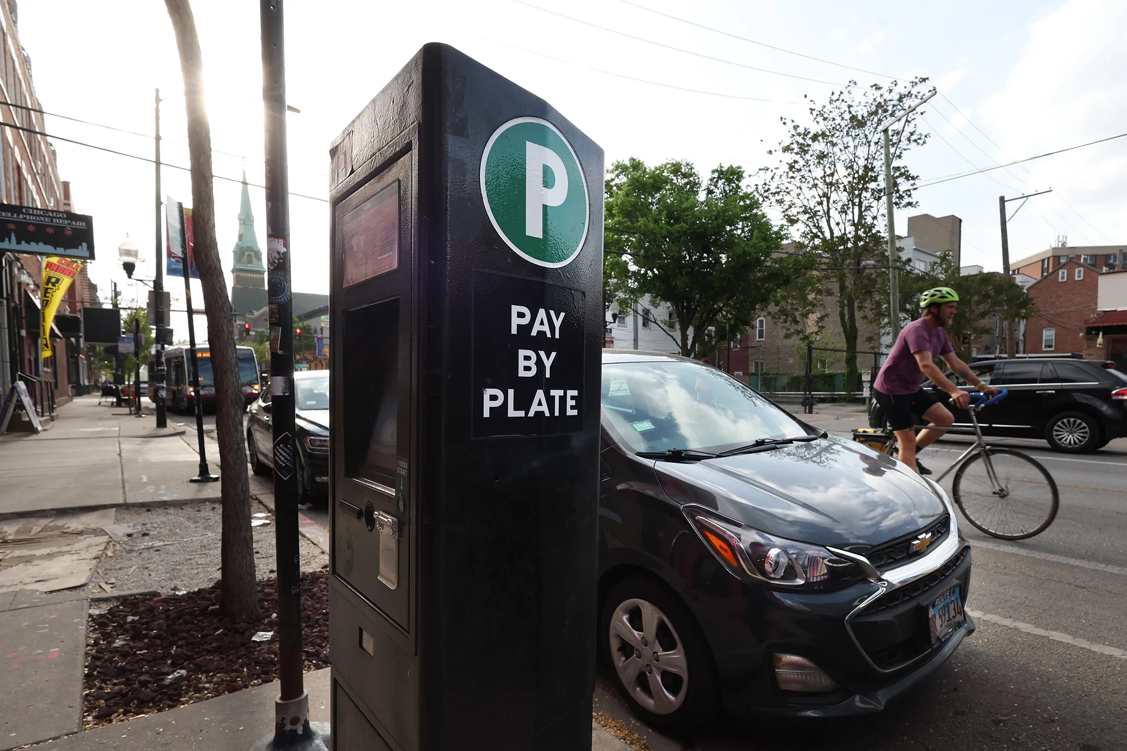 A Chicago Parking Meters&nbsp;pay station in the&nbsp;Pilsen neighborhood of Chicago, Illinois.