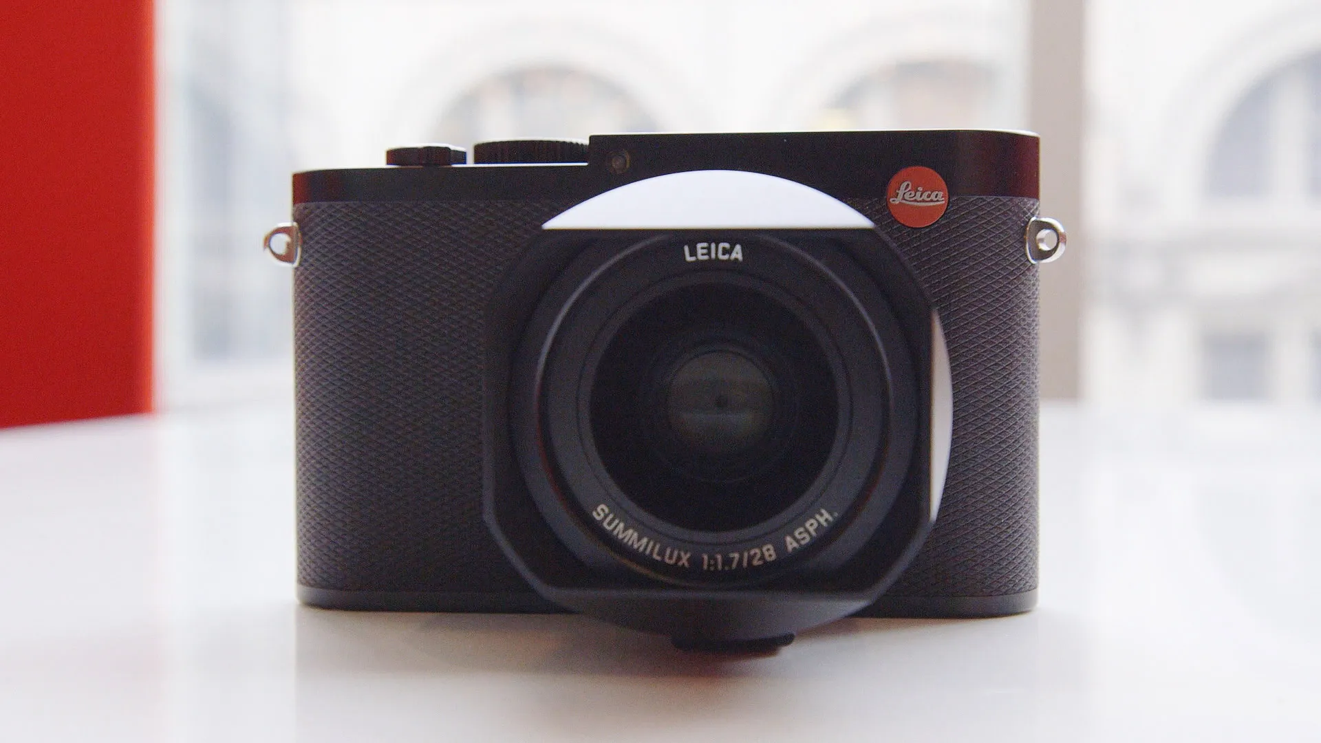 Leica Q Review: Bringing Authentic Leica Experience Into the 21st