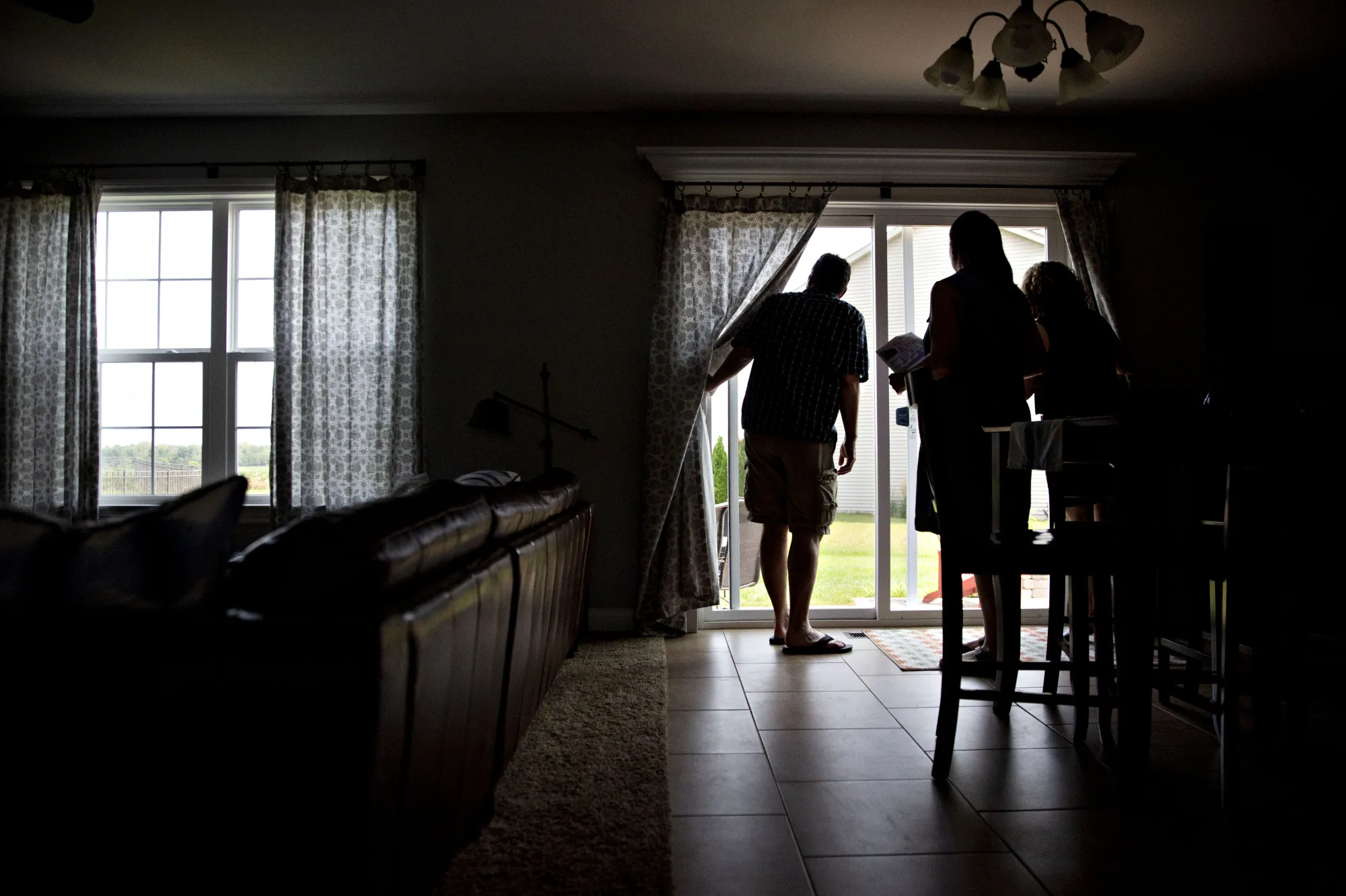 Prospective Buyers Attend Open Houses Ahead Of Existing Home Sales 