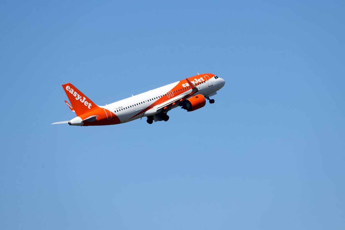 EasyJet Leaves Door Open to Castlelake Takeover While Rejecting Latest Bid