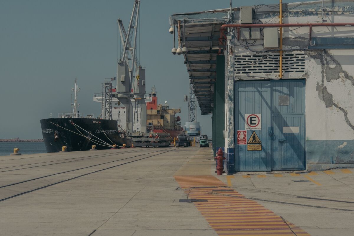 Mexico Weighs Tariffs on China, Other Nations Without Trade Deal