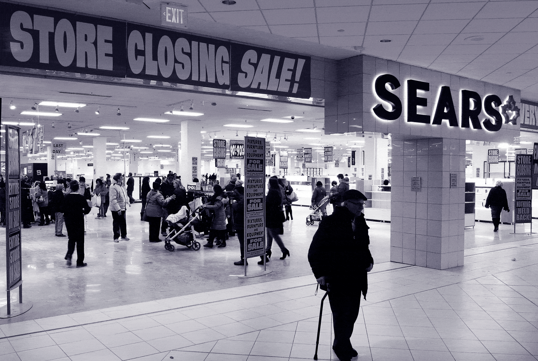 How Sears Got Left Behind As Walmart Amazon Took Over Retail Bloomberg