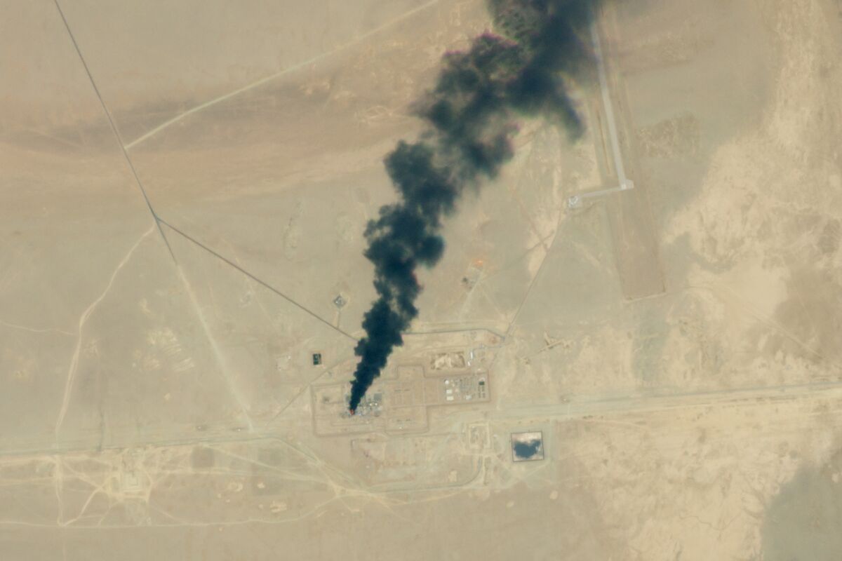 Closure of Critical Saudi Oil Pipeline Puts Iraq Under Pressure