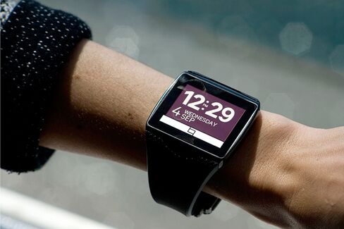 Qualcomm's Toq: The Wrong Smartwatch With the Right Parts