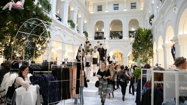 Manufacturing Blue Jeans Sustainably