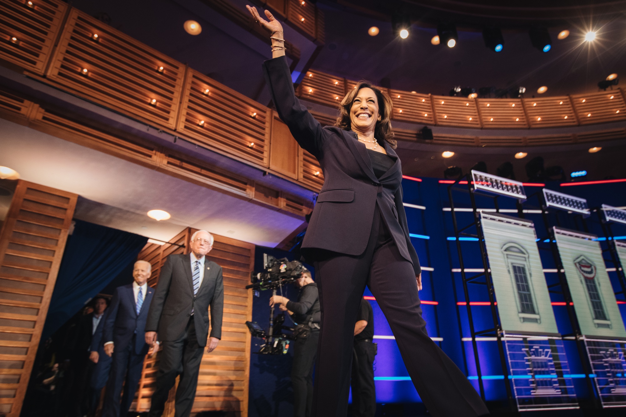 Kamala Harris Says She Raised Nearly $12M In Q2 - Bloomberg