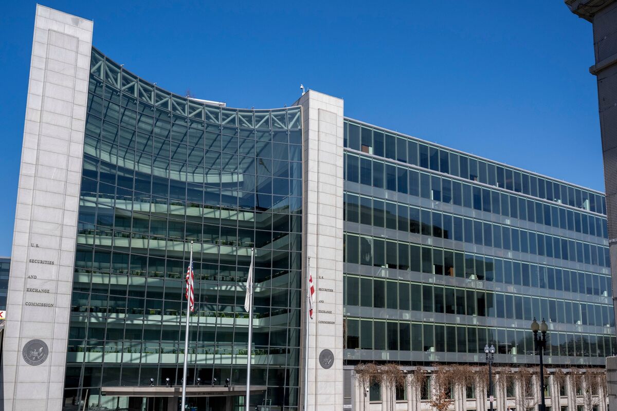 bloomberg.com - Lydia Beyoud - Wall Street Regulators Advance Crypto, Prediction Market Plans