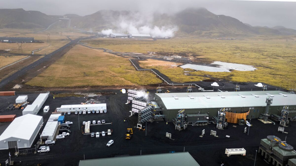 assets.bwbx.io image